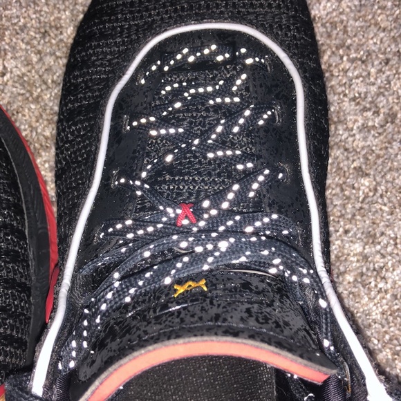 Used Lebron 20s - Picture 9 of 13